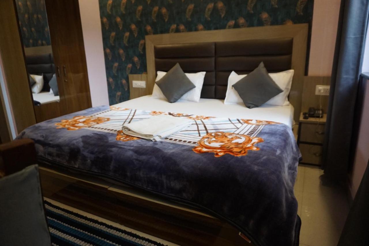 Hotel Kaanha Residency Inn By Shree Krishna Hospitality Rishīkesh 外观 照片